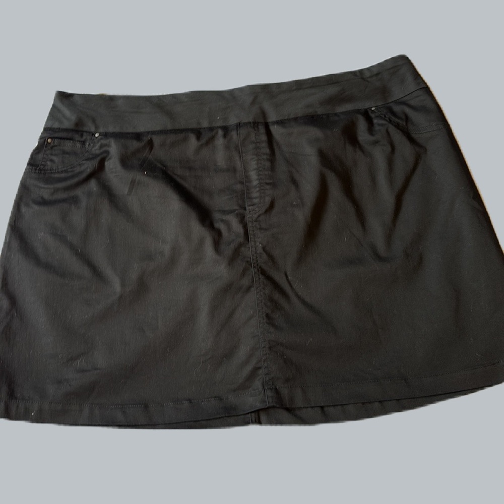 Avenue Stretch Black Skort Sateen (Stretch Bike Shorts underneath)Size 22W